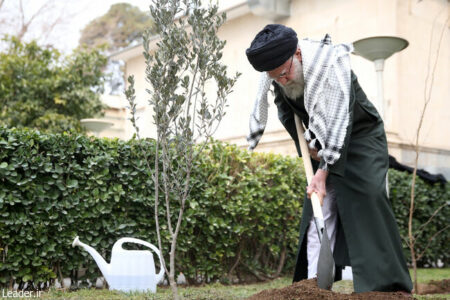 قدردانی رهبری از ملت ایران به خاطر حضور در پای صندوق‌های رأی