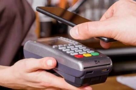 پرداخت پول با موبایل به جای کارت/ پنج بانک به شبکه پیوستند